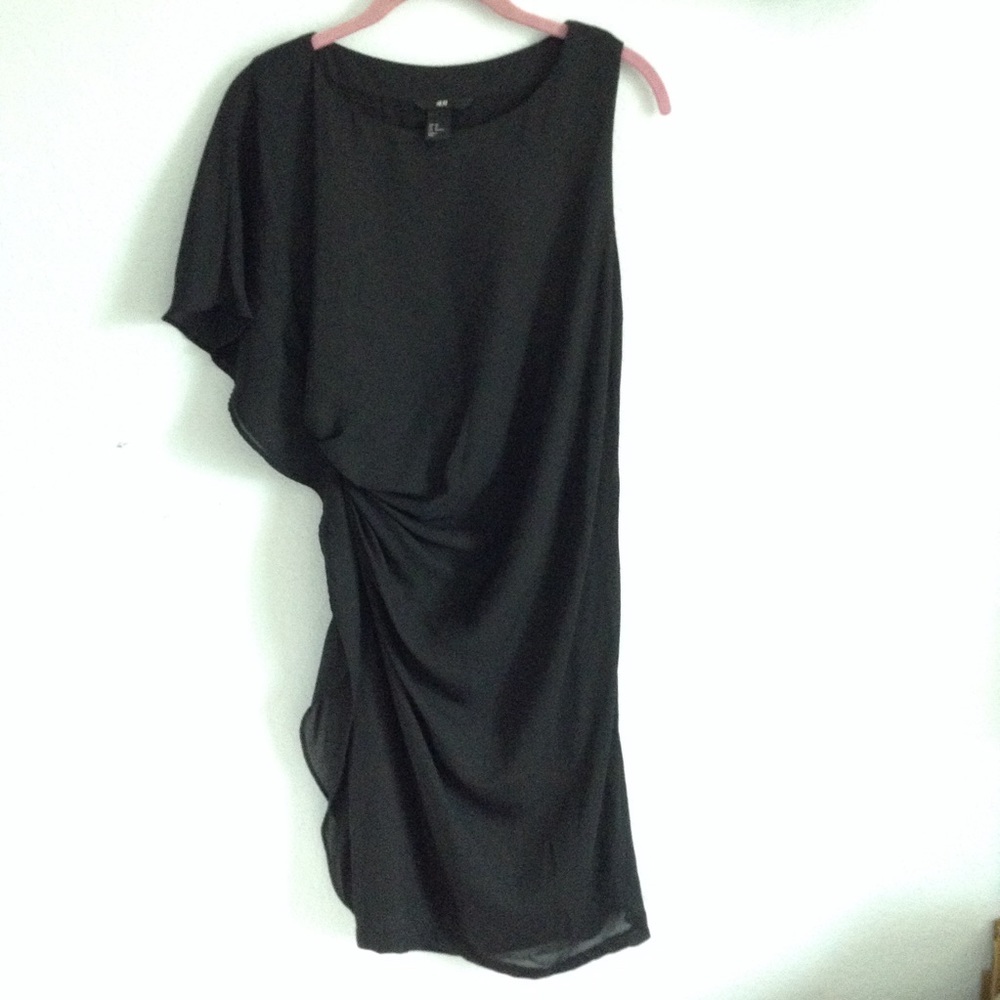 H&M chiffon shoulder LBD sleeveless cinch waist